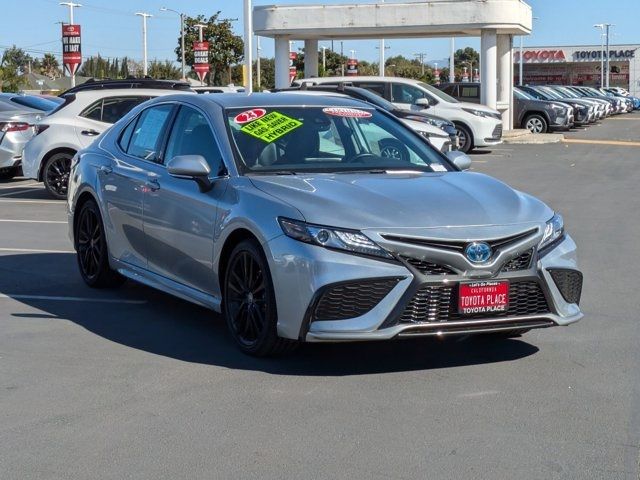 2023 Toyota Camry Hybrid XSE