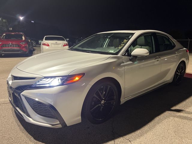 2023 Toyota Camry Hybrid XSE