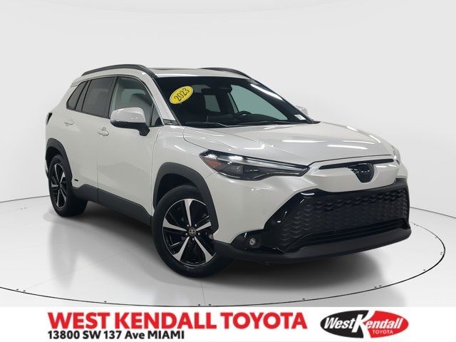 2023 Toyota Corolla Cross Hybrid XSE