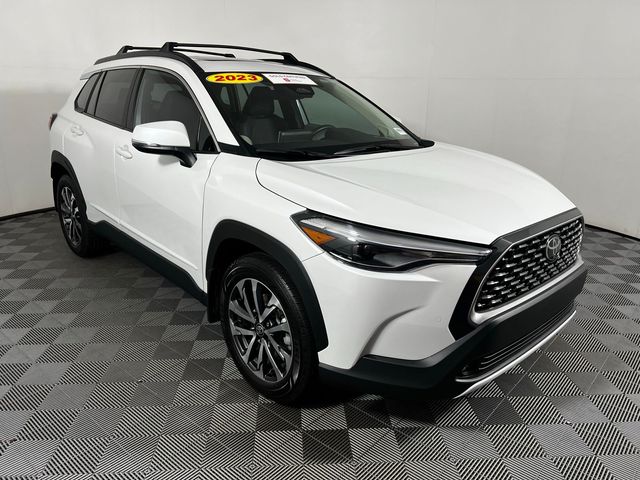 2023 Toyota Corolla Cross XLE