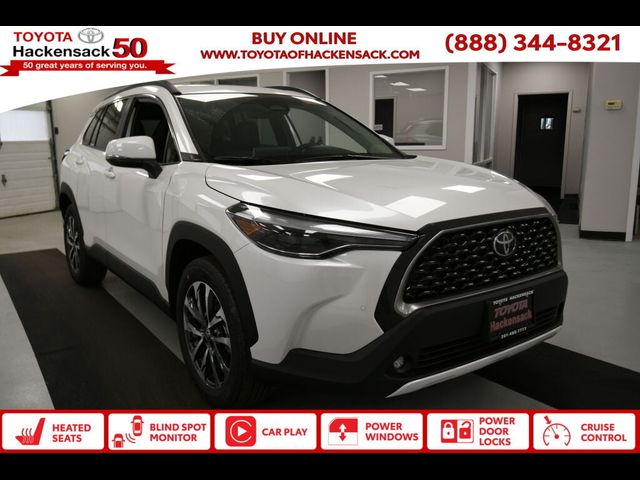 2023 Toyota Corolla Cross XLE
