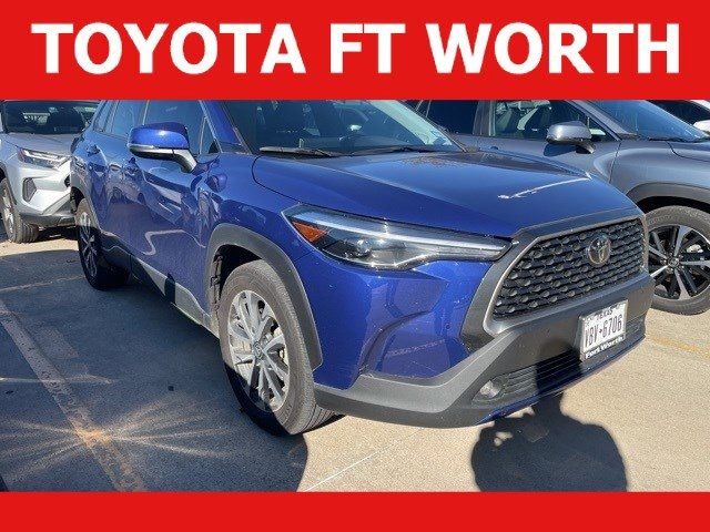 2023 Toyota Corolla Cross XLE