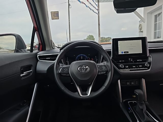 2023 Toyota Corolla Cross XLE