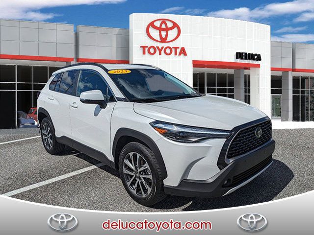 2023 Toyota Corolla Cross XLE