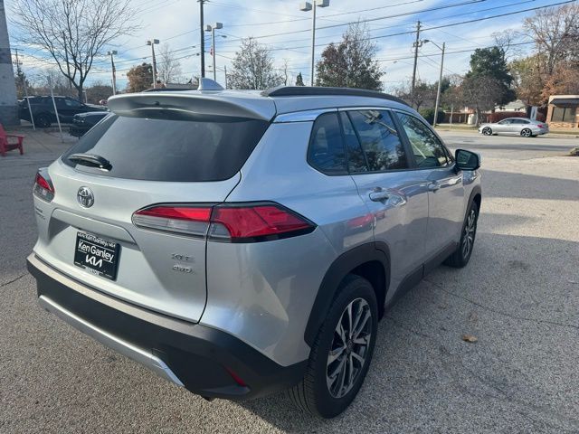 2023 Toyota Corolla Cross XLE