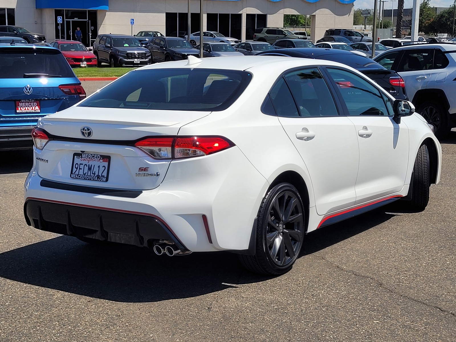 Vehicle image 3 of 27