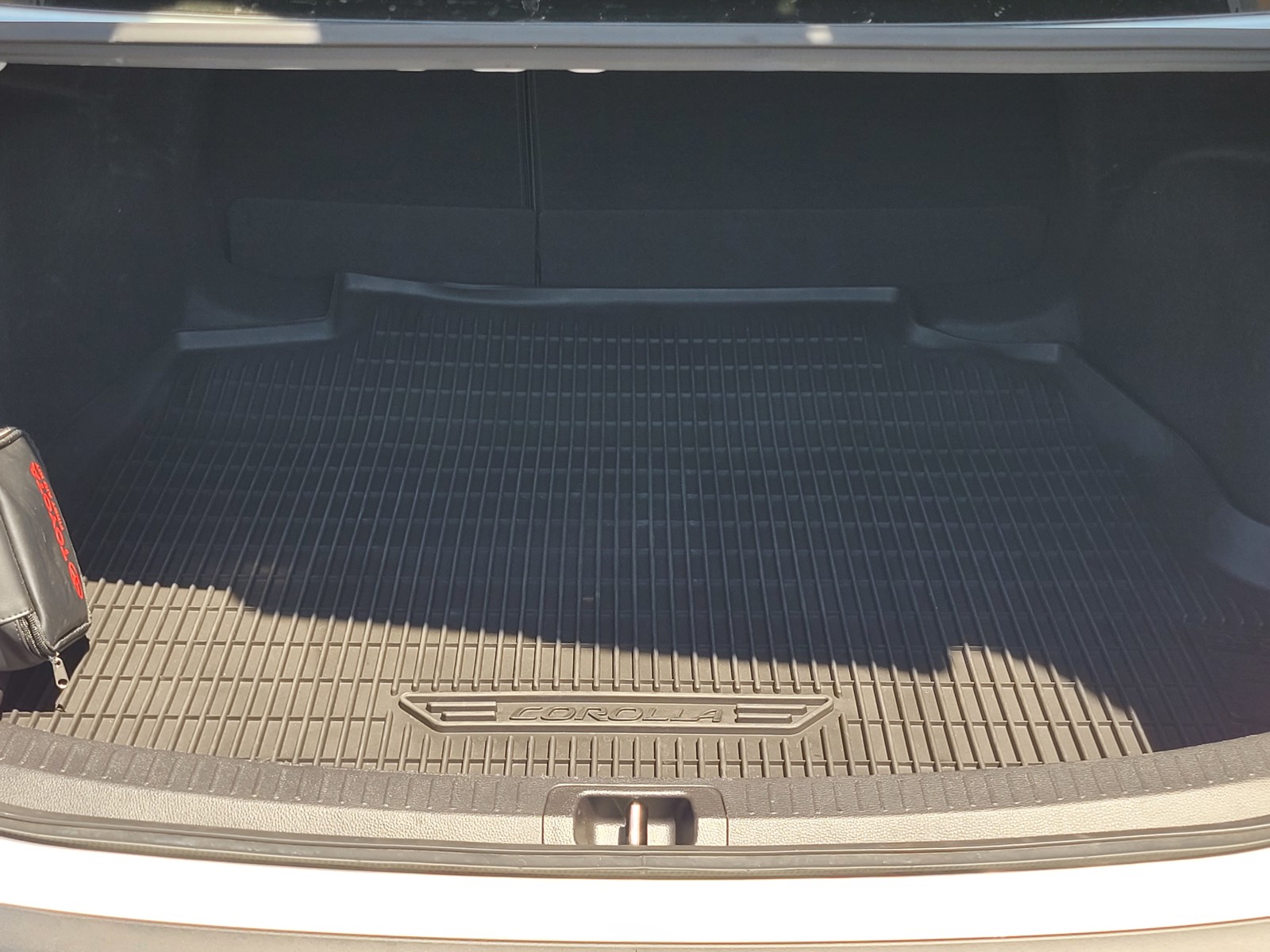 Vehicle image 26 of 27