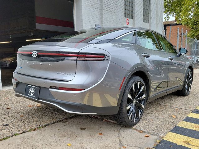 2023 Toyota Crown Platinum