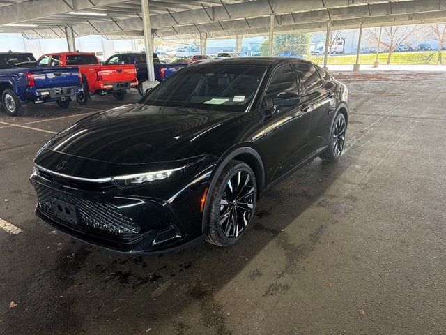 2023 Toyota Crown Platinum