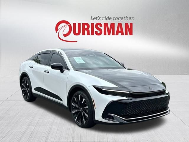 2023 Toyota Crown Platinum