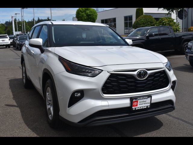 2023 Toyota Highlander LE