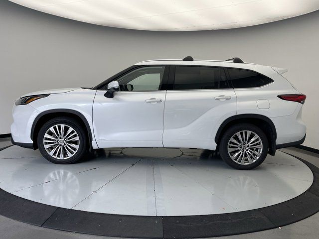 2023 Toyota Highlander Hybrid Platinum