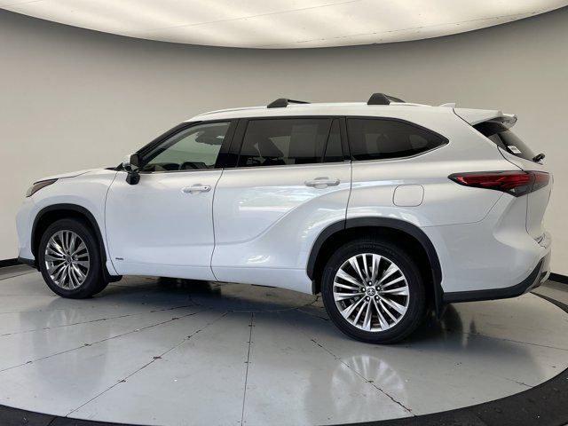 2023 Toyota Highlander Hybrid Platinum