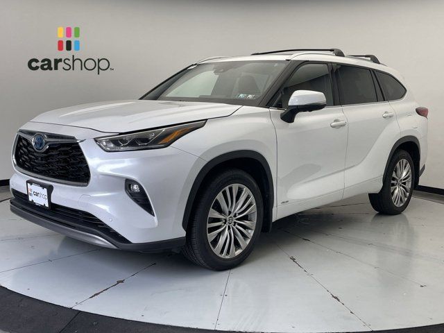 2023 Toyota Highlander Hybrid Platinum