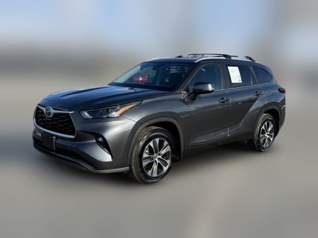 2023 Toyota Highlander Hybrid XLE