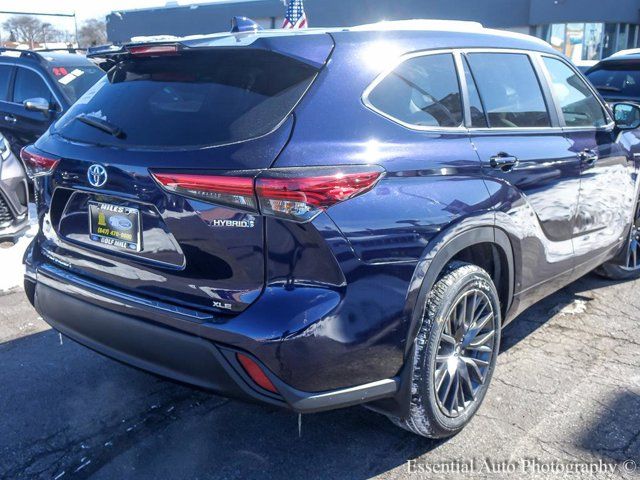 2023 Toyota Highlander Hybrid XLE