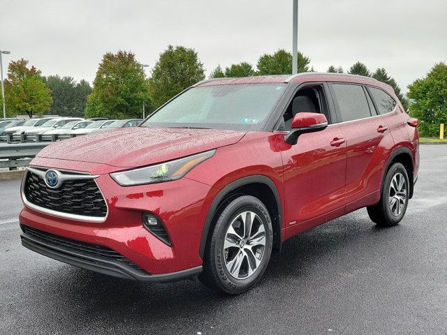 2023 Toyota Highlander Hybrid XLE