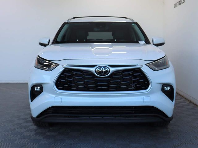 2023 Toyota Highlander 