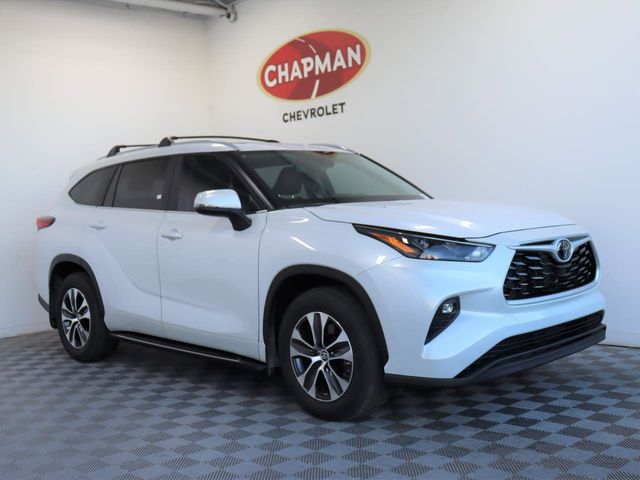 2023 Toyota Highlander 