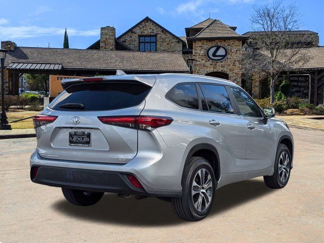 2023 Toyota Highlander 