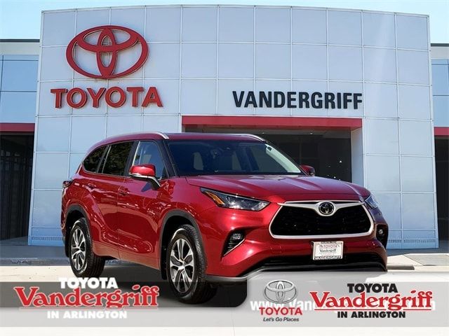 2023 Toyota Highlander XLE