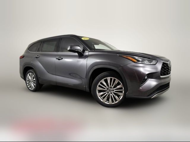 2023 Toyota Highlander Platinum