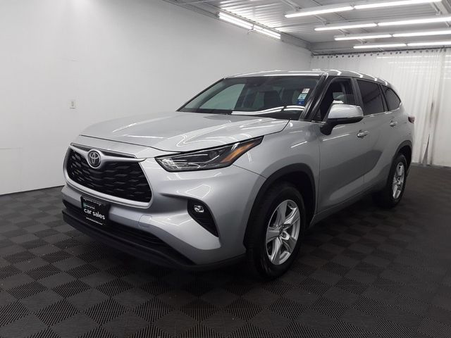 2023 Toyota Highlander 