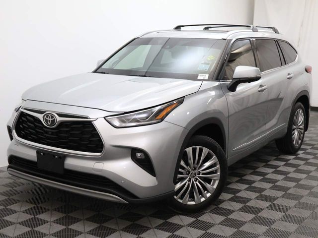 2023 Toyota Highlander 