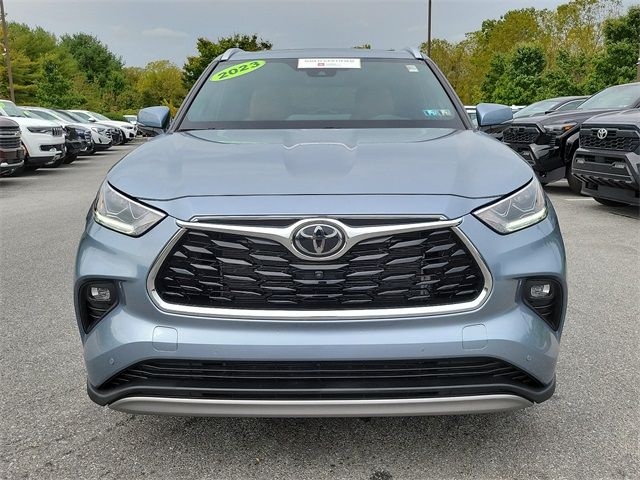 2023 Toyota Highlander Platinum