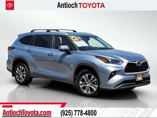 2023 Toyota Highlander 