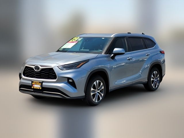 2023 Toyota Highlander 