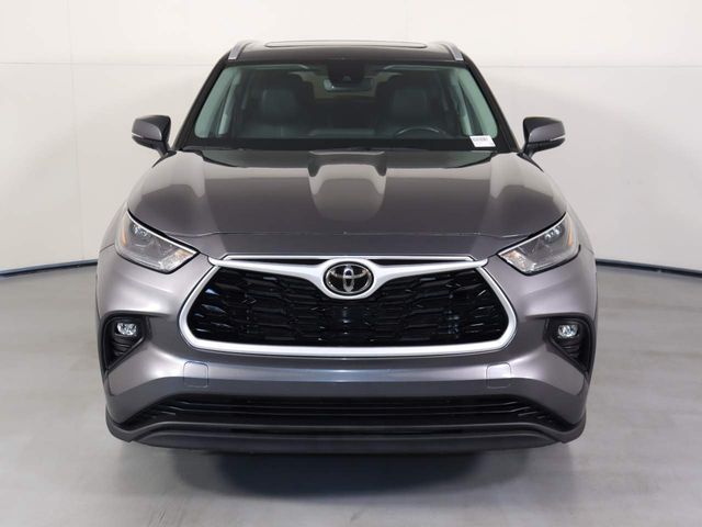 2023 Toyota Highlander 