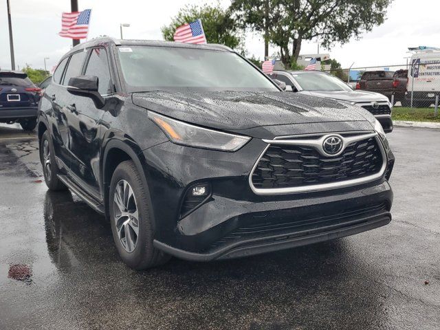 2023 Toyota Highlander 