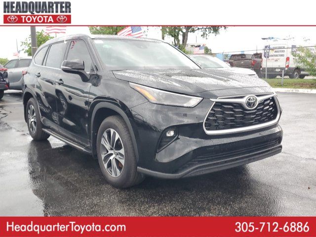 2023 Toyota Highlander 