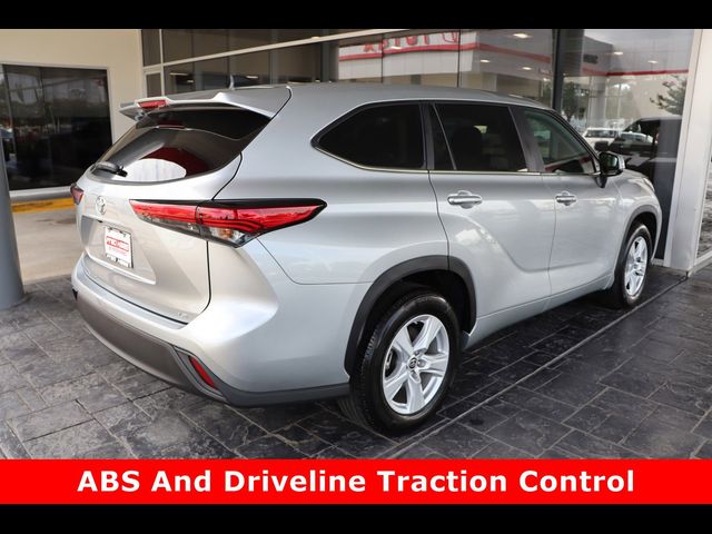 2023 Toyota Highlander LE