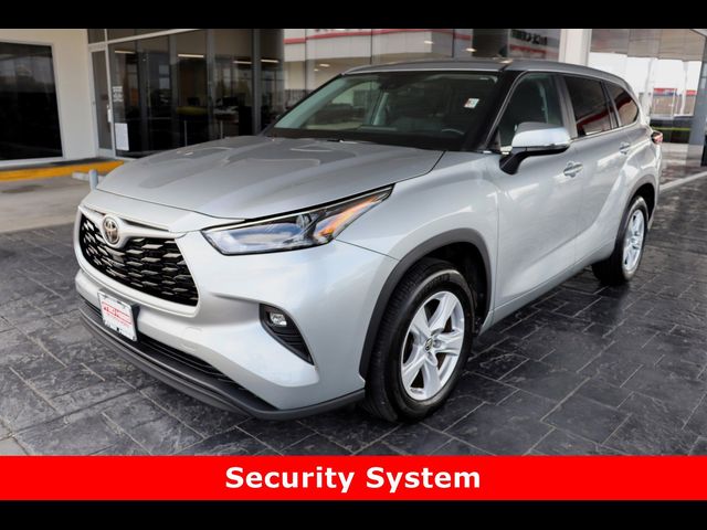 2023 Toyota Highlander LE