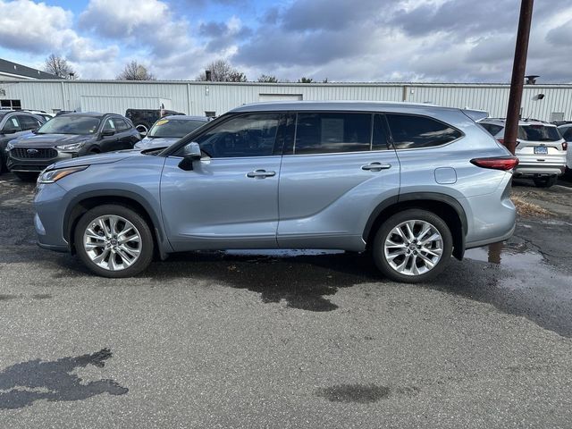 2023 Toyota Highlander 