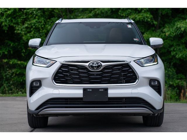 2023 Toyota Highlander 