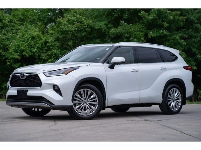 2023 Toyota Highlander 