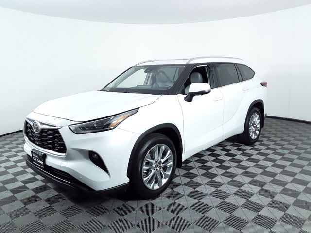 2023 Toyota Highlander 