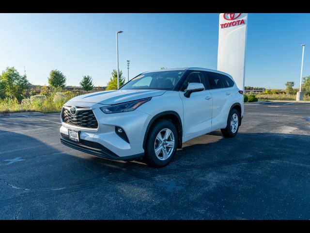 2023 Toyota Highlander LE