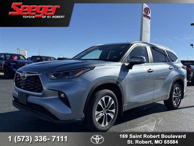 2023 Toyota Highlander XLE