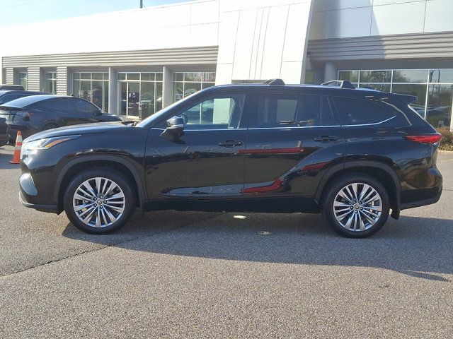2023 Toyota Highlander Platinum