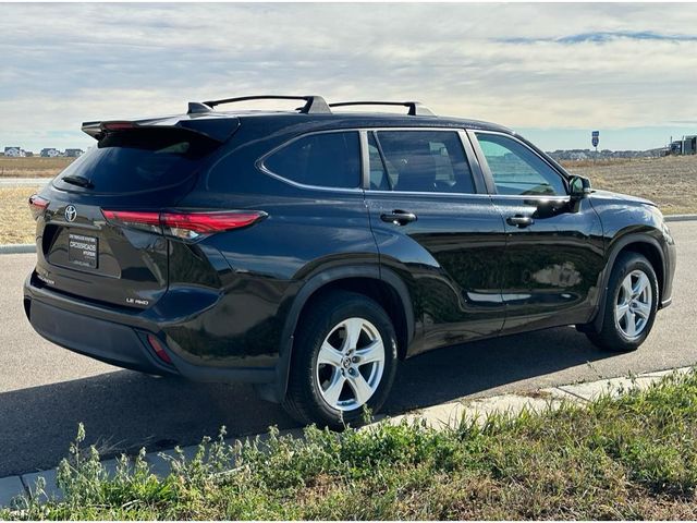 2023 Toyota Highlander LE