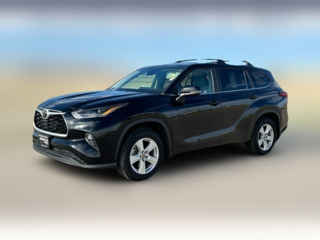 2023 Toyota Highlander LE