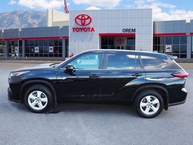 2023 Toyota Highlander LE