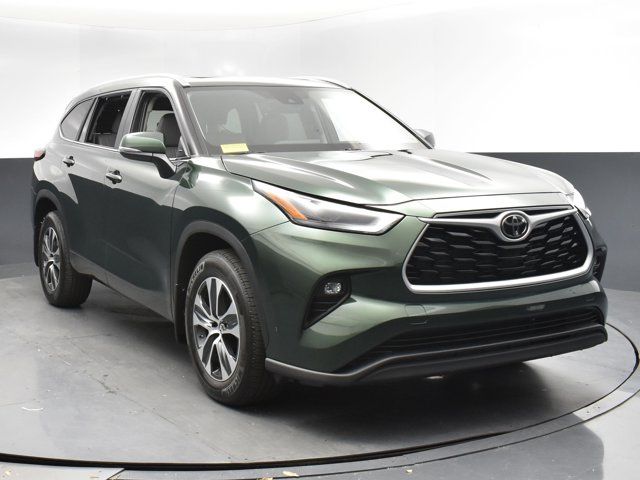 2023 Toyota Highlander 