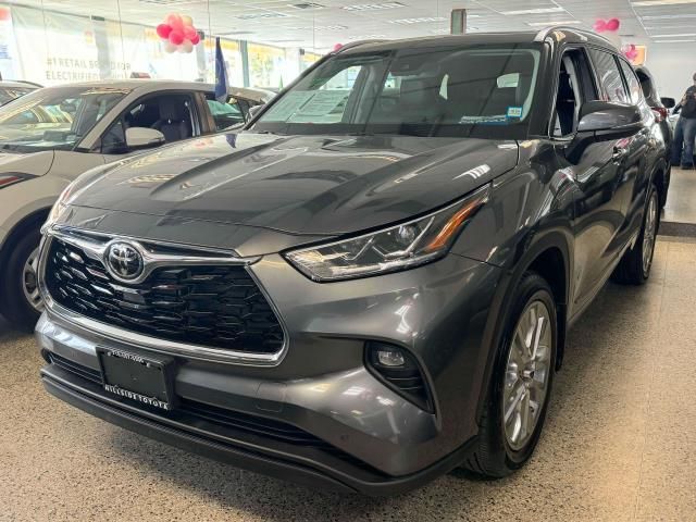 2023 Toyota Highlander Limited