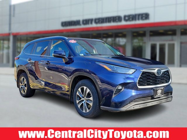 2023 Toyota Highlander 