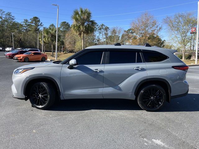 2023 Toyota Highlander Hybrid Bronze Edition